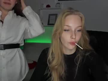 couple Pussy Cam Girls with sarahwelddy