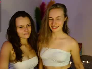 couple Pussy Cam Girls with sunshine_souls