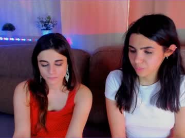 couple Pussy Cam Girls with lucyviola