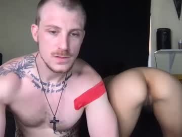 couple Pussy Cam Girls with aocalicrew