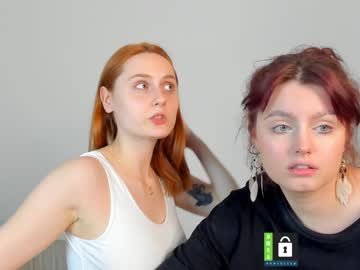 couple Pussy Cam Girls with evelyn_hey