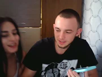 couple Pussy Cam Girls with cute_shy_beauty