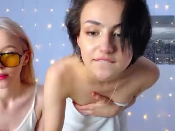 couple Pussy Cam Girls with kayla_bennet