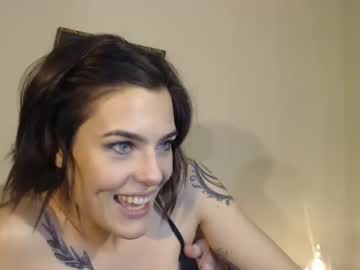 couple Pussy Cam Girls with thea_chamelion