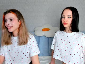 couple Pussy Cam Girls with misseliss