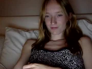girl Pussy Cam Girls with littlee_redd
