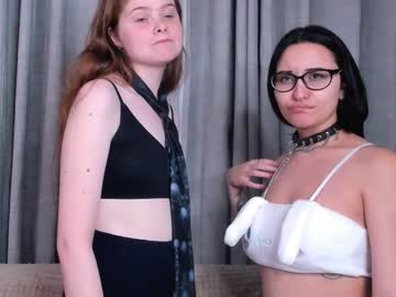 couple Pussy Cam Girls with earleneclarkston