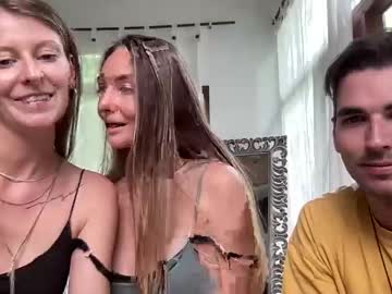 couple Pussy Cam Girls with lechee_love