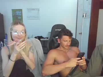 couple Pussy Cam Girls with cowsgomoo101